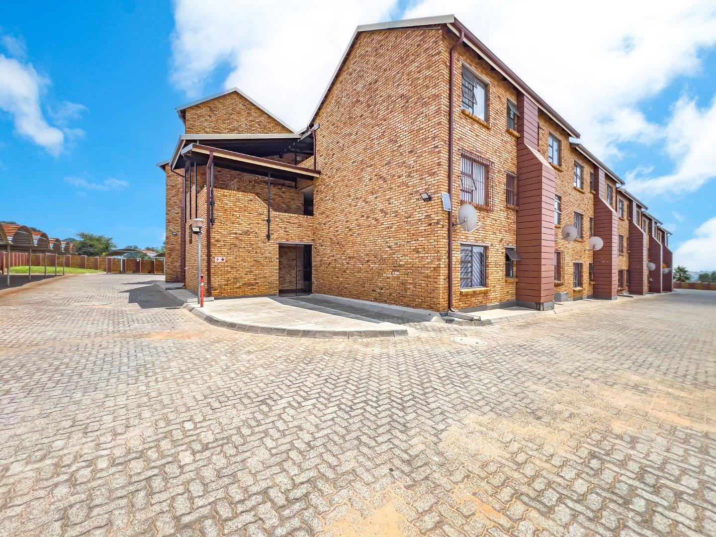 1 Bedroom Apartment / flat for sale in Honeypark 48 Deysel Rd P24113956902