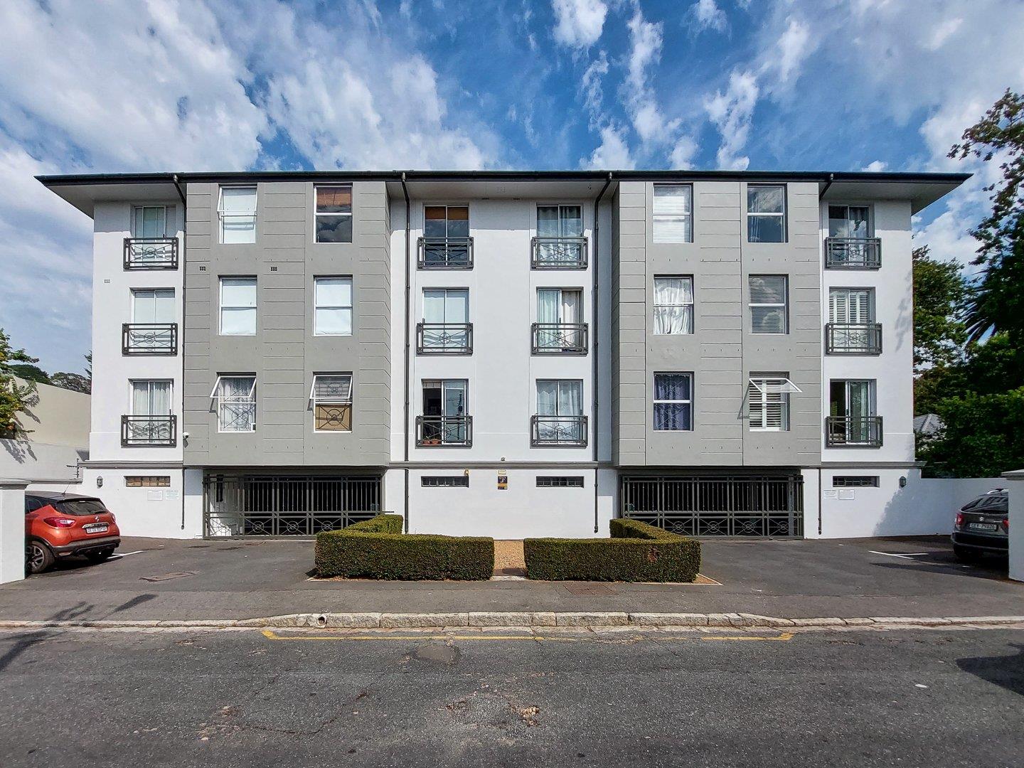 Newlands, Cape Town Property Apartments / flats for sale in Newlands