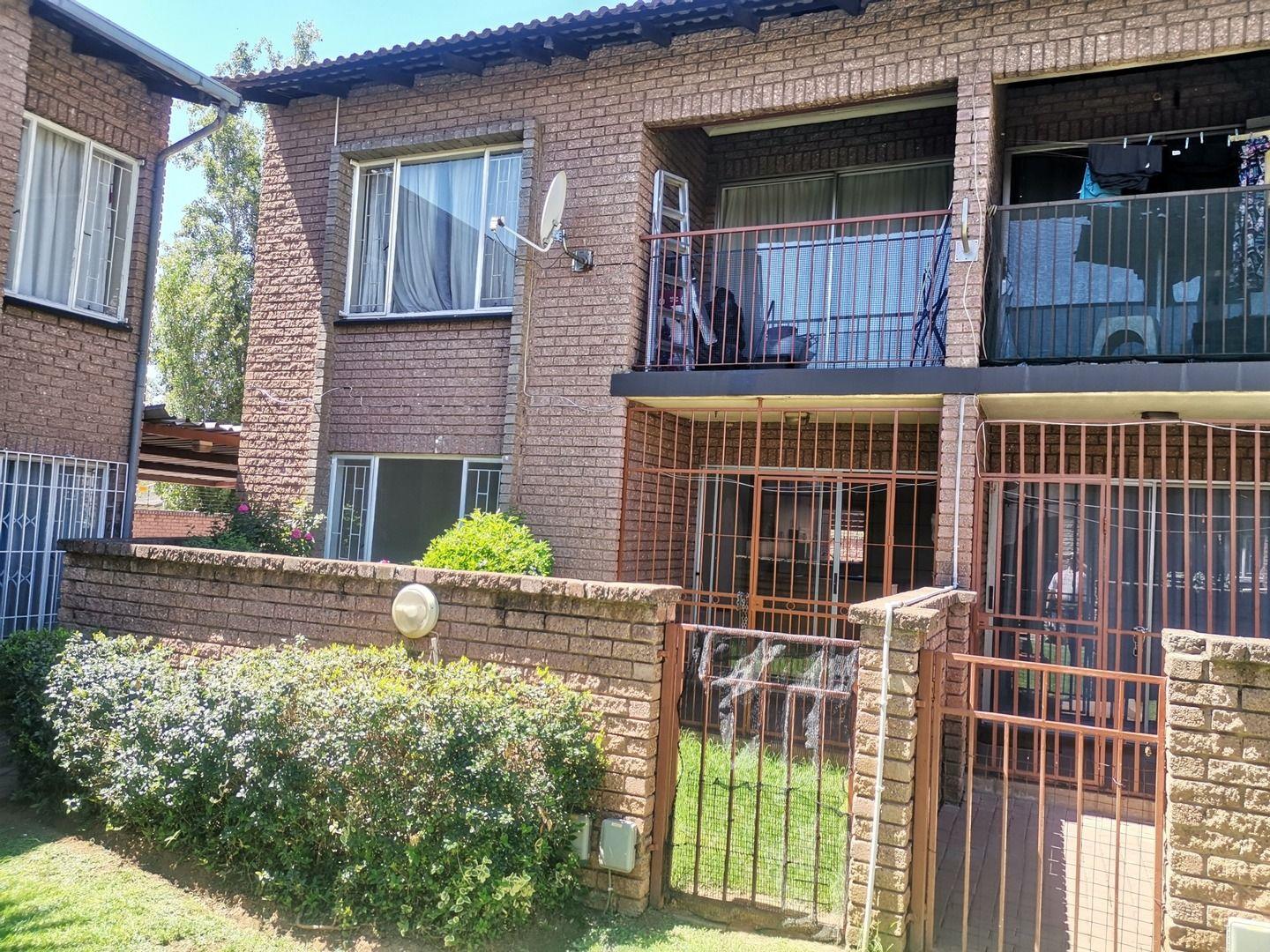 Mayberry Park Property Apartments / flats for sale in Mayberry Park