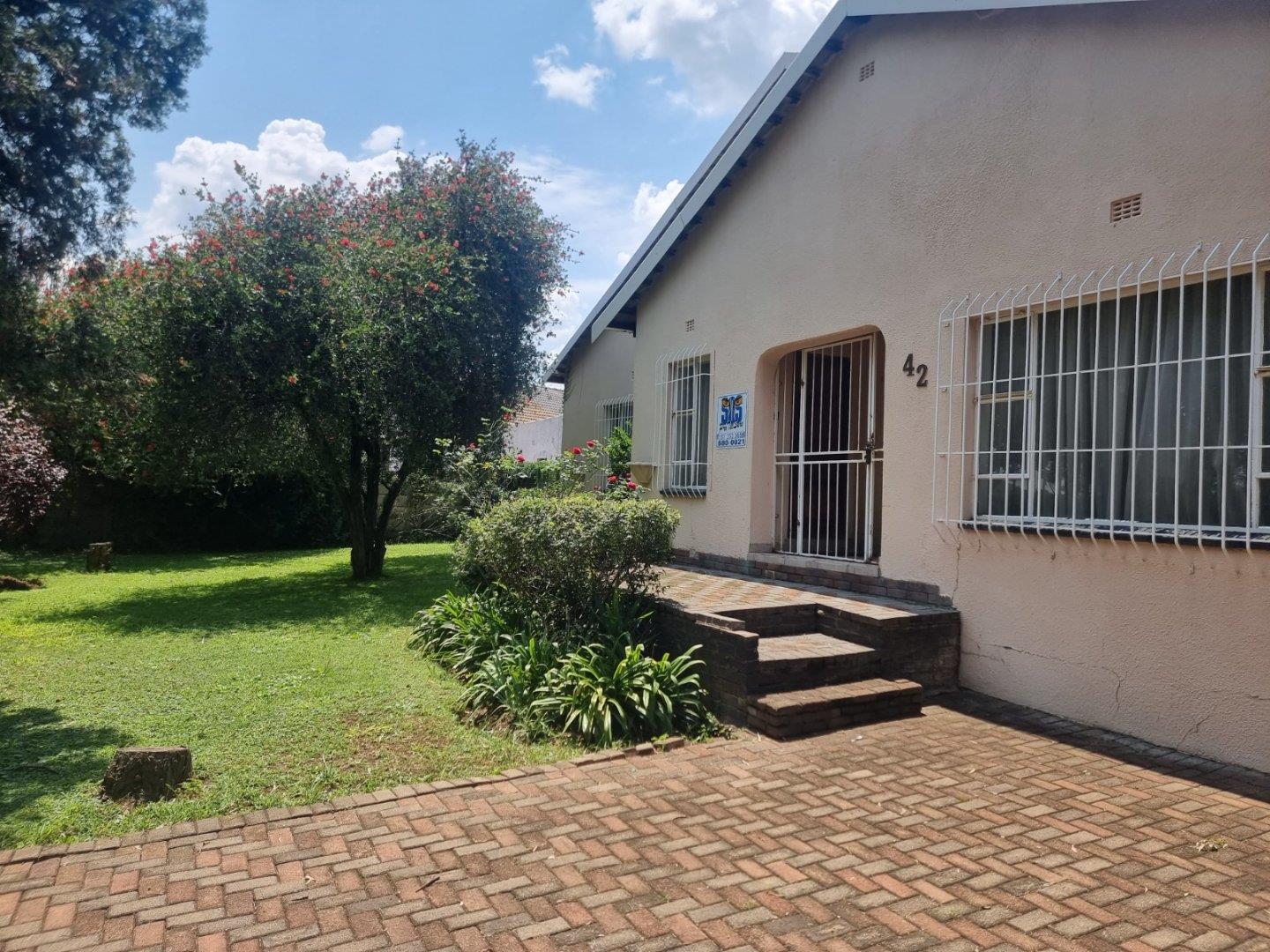 3 Bedroom House for sale in Mayfield Park Contact Agent P24113958248