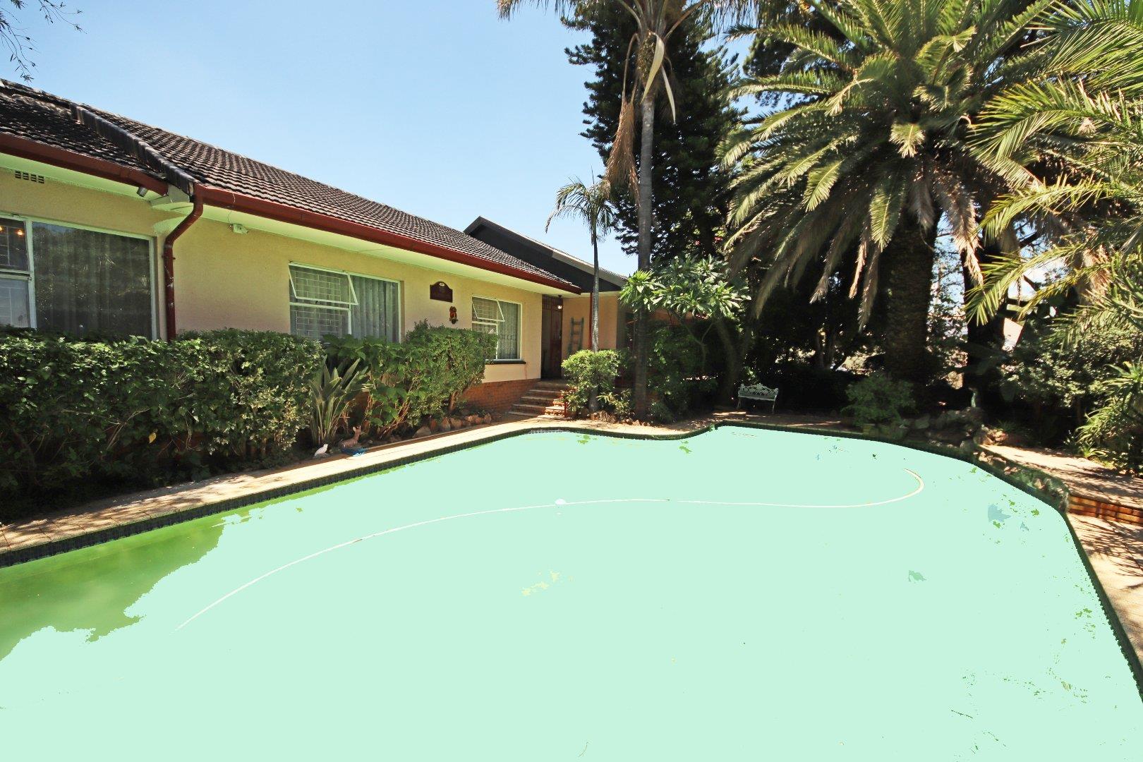 4 Bedroom House for sale in Eden Glen P24113958441