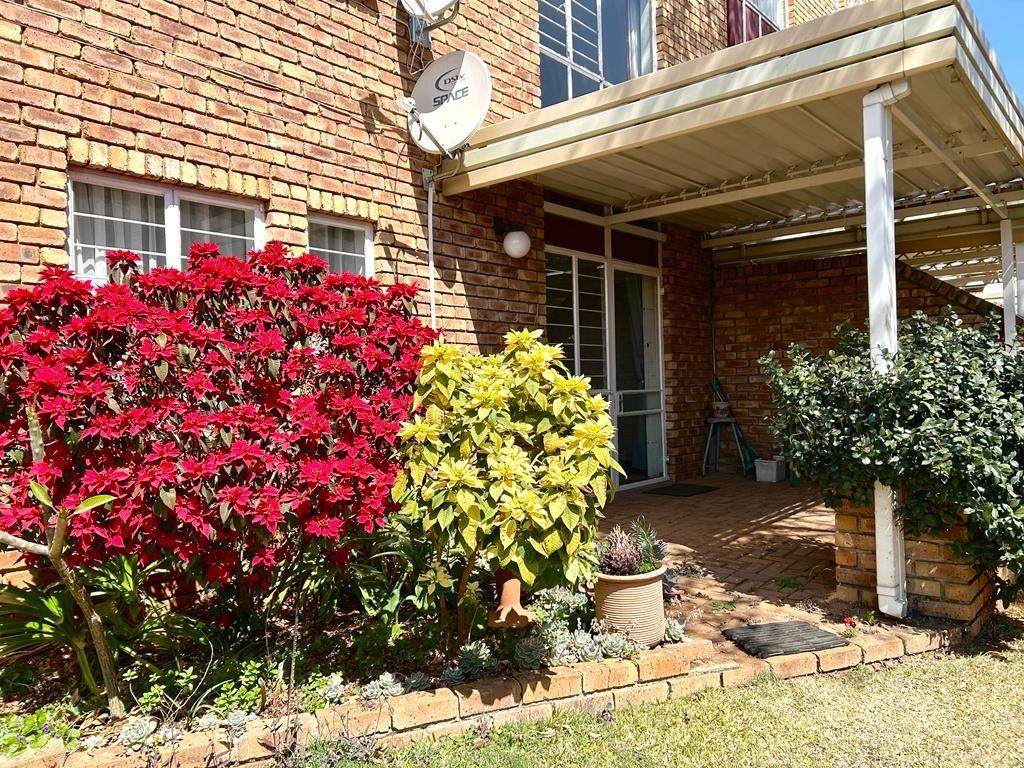 Lynnwood Property Property and houses to rent in Lynnwood