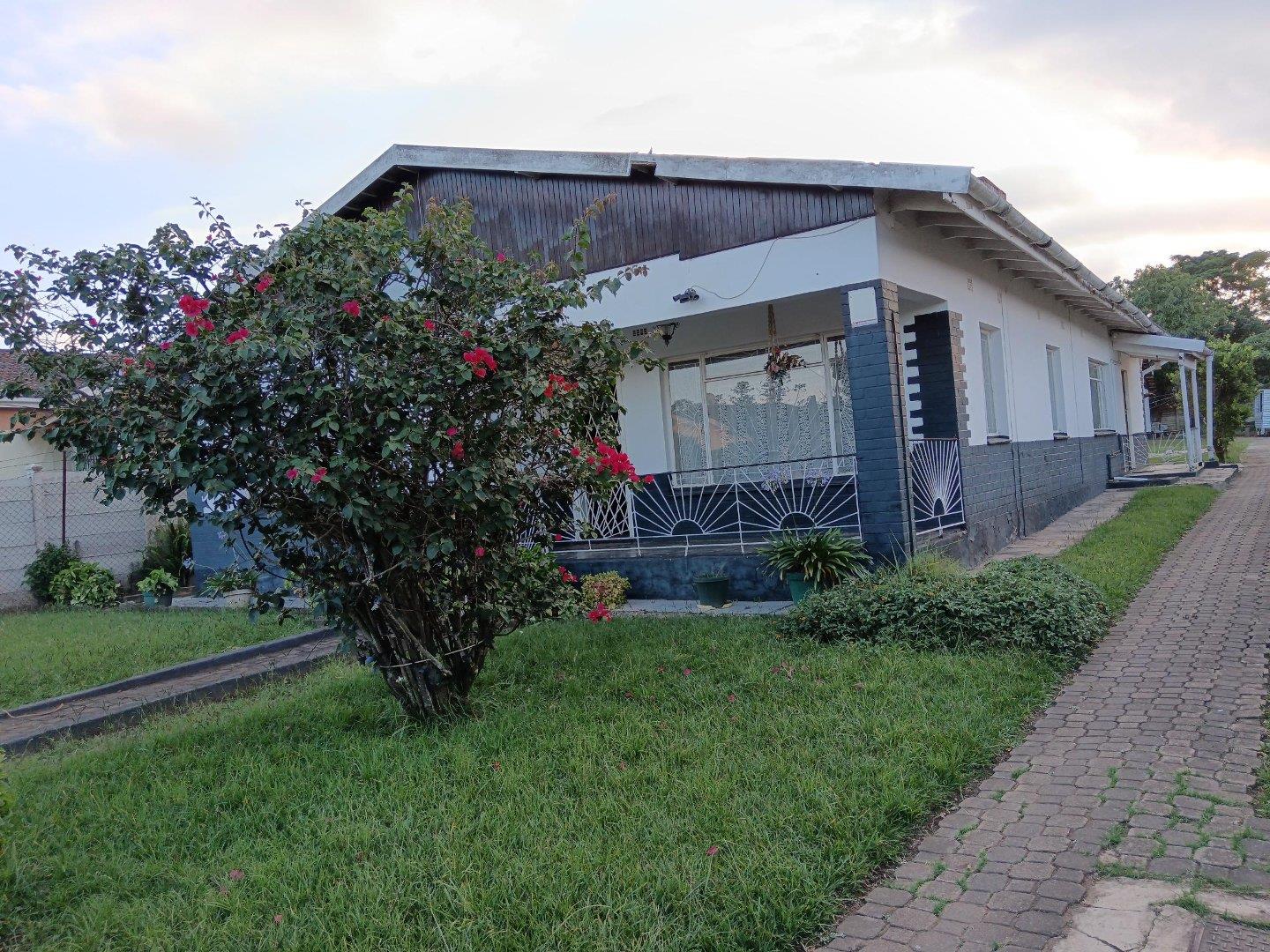 4 Bedroom House for sale in Edendale P24113962196