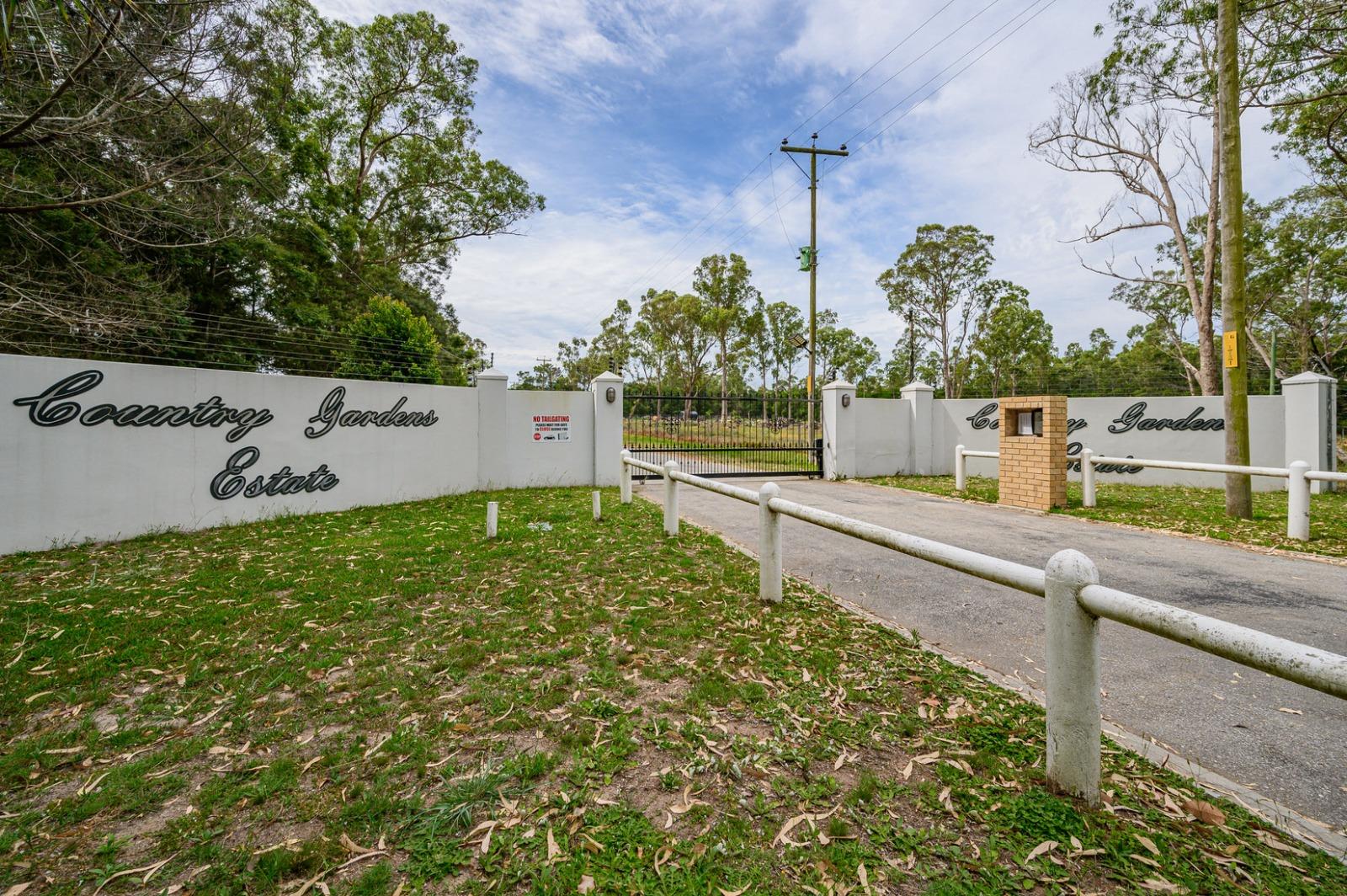 2 Bedroom House for sale in P24114450805