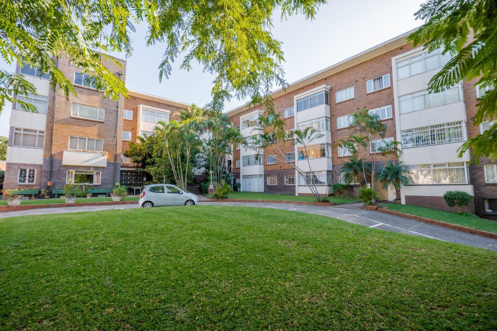 1 Bedroom Apartment / flat for sale in Essenwood 204 Ss Monthaven