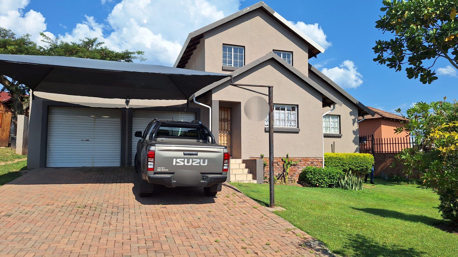 3 Bedroom House for sale in Stonehenge Ext 5 P24113964107