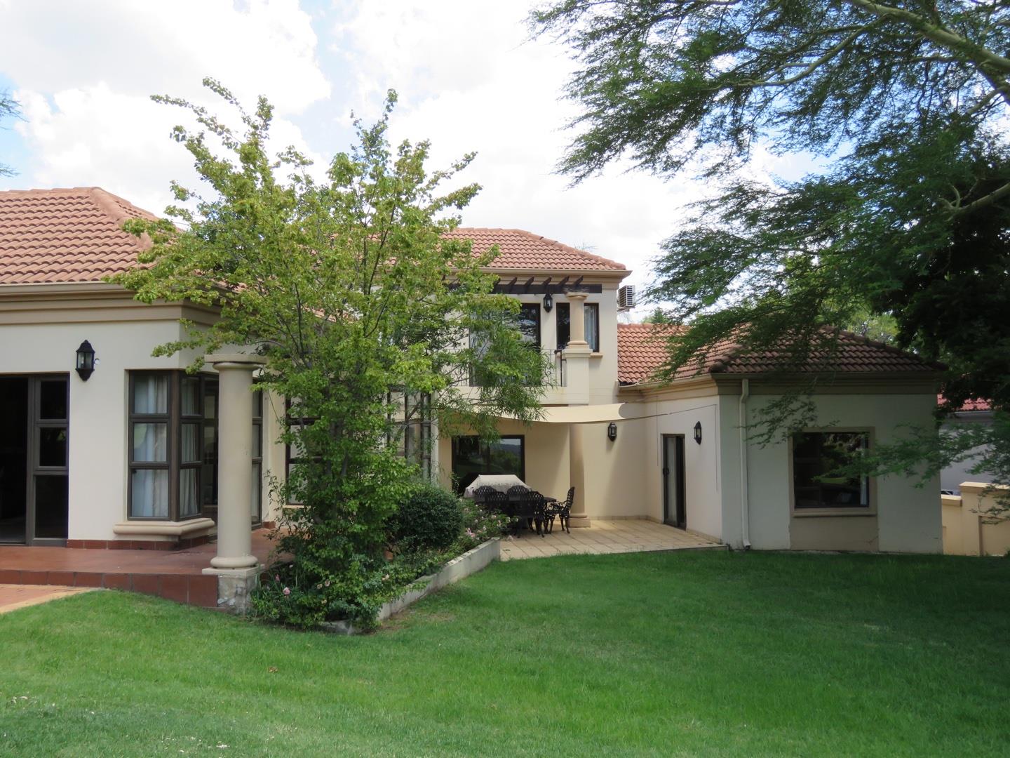 3 Bedroom House for sale in Blue Valley Golf Estate P24113964321
