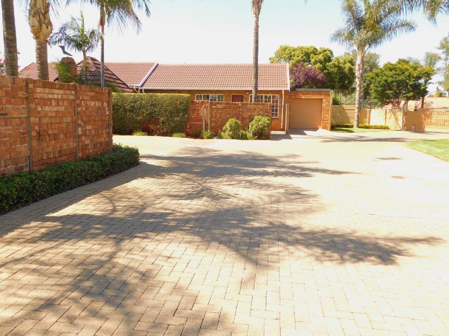 Pierre Van Ryneveld Property Townhouses for sale in Pierre Van