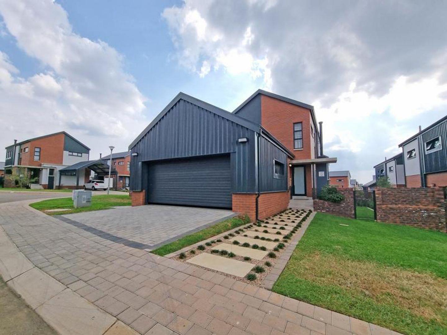 3 Bedroom House for sale in Kya Sands P24113506073