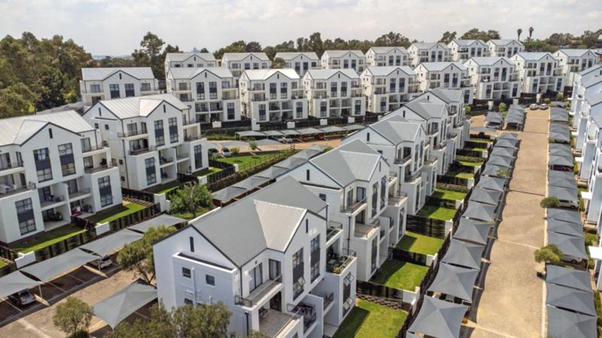 Oakdene, Johannesburg Property Property and houses for sale in Oakdene, Johannesburg