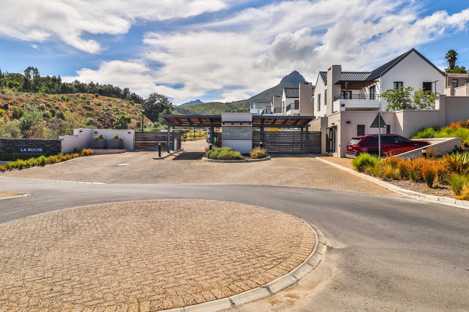 La Roche Property Property and houses for sale in La Roche