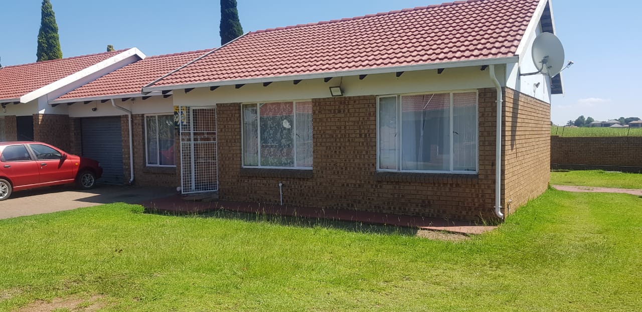 2 Bedroom Townhouse for sale in Reyno Ridge P24113968490