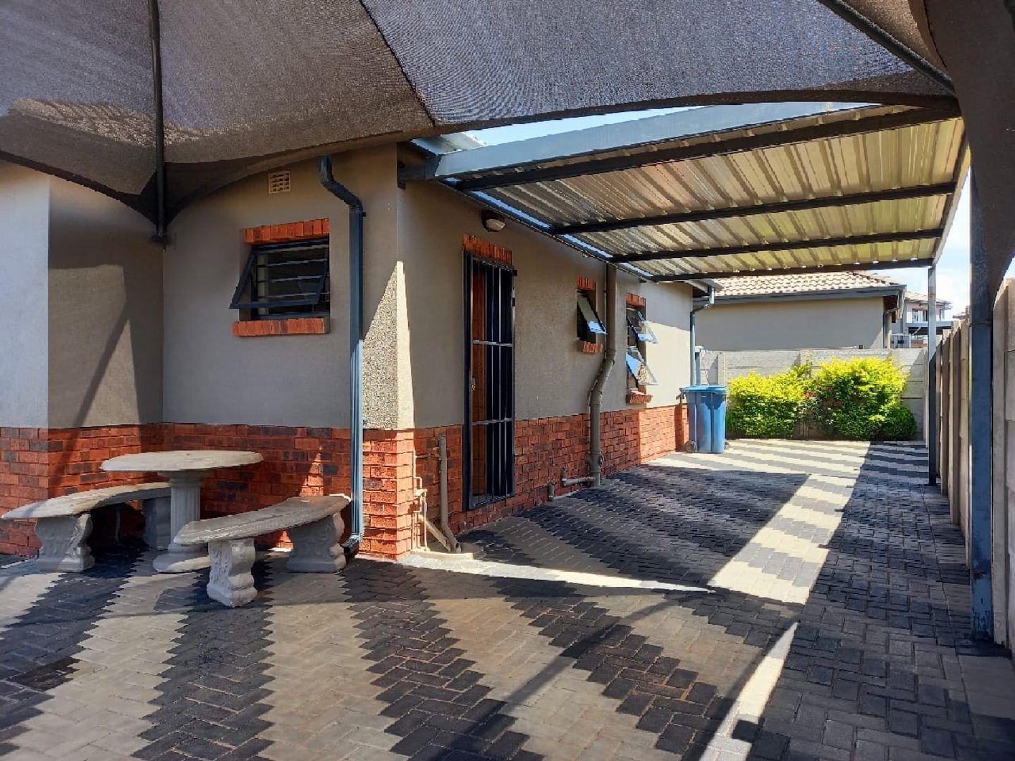 3 Bedroom House for sale in Andeon AH 23 Westview 2 Security Estate