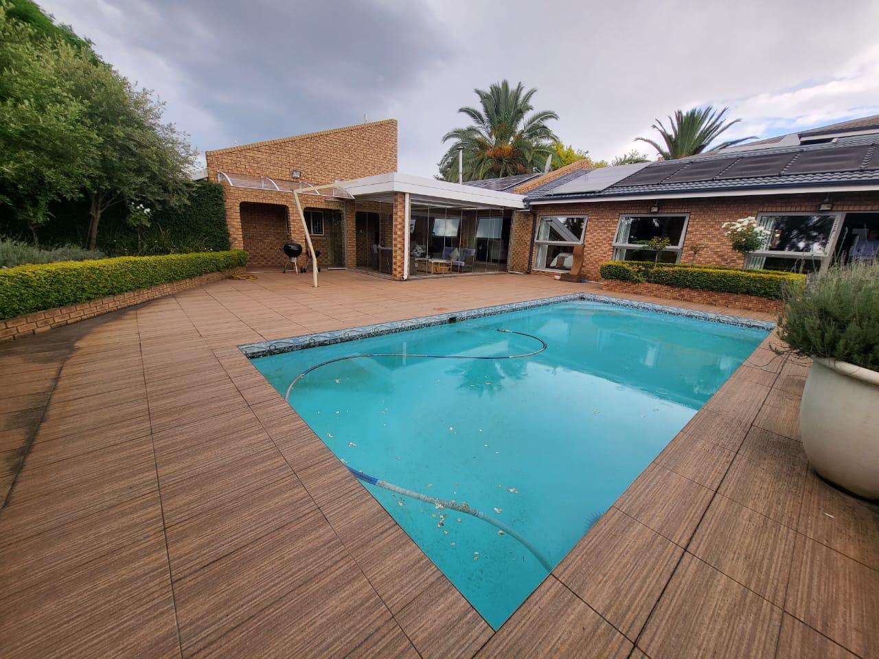 4 Bedroom House for sale in Vanderbijlpark SE 3 P24113968939