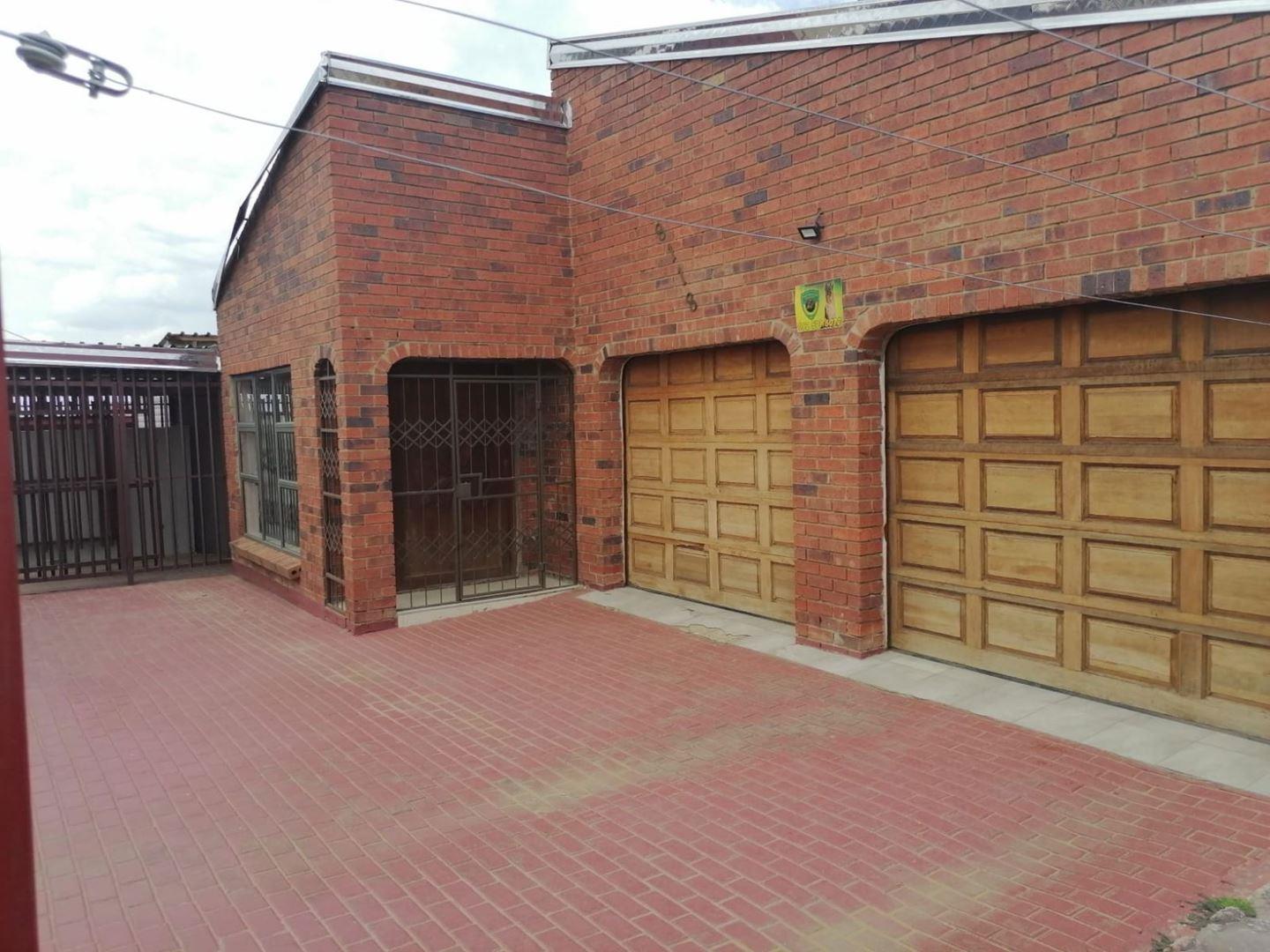 3 Bedroom House for sale in Bohlokong P24112517294