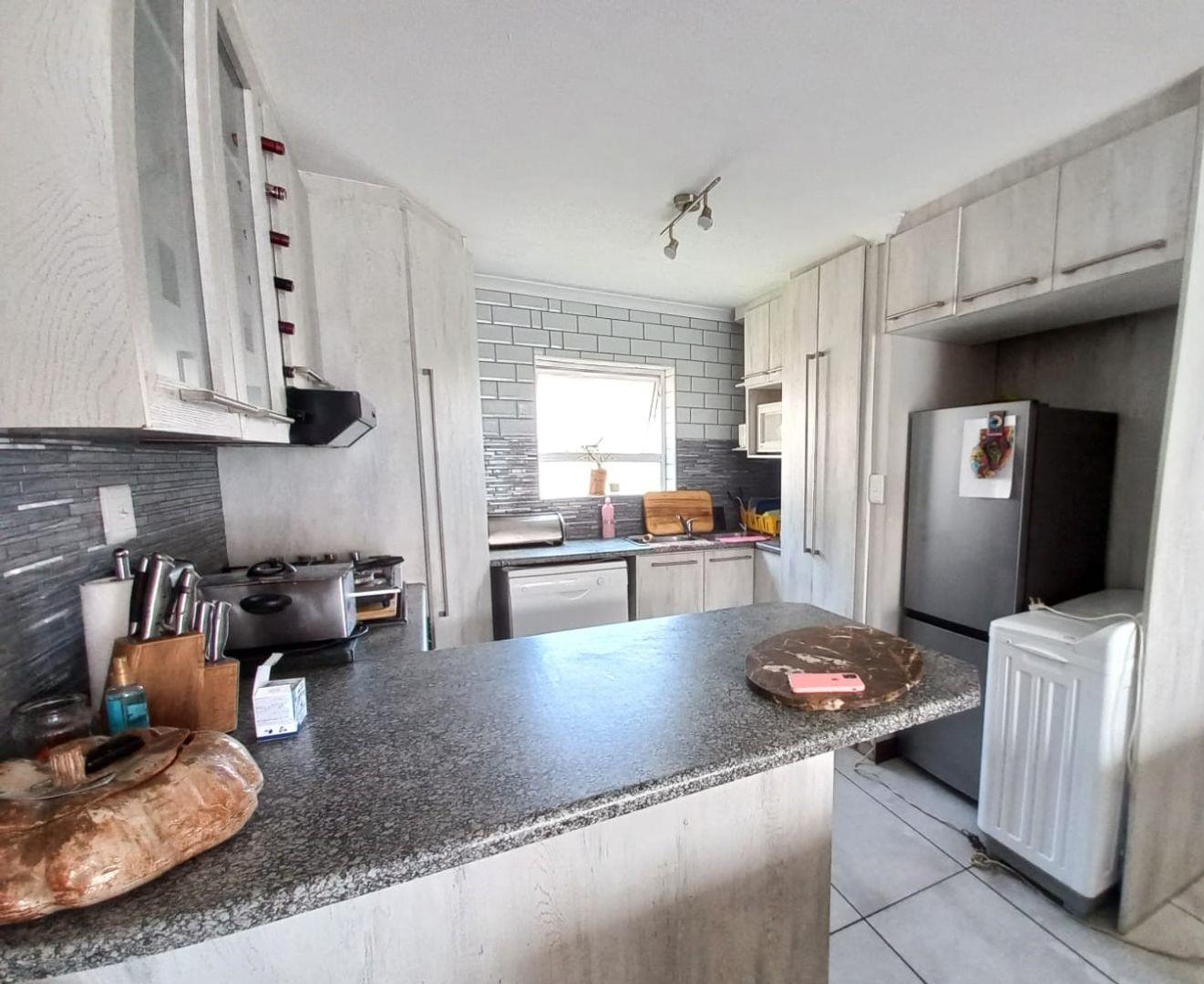 Gordons Bay Central Property Property and houses to rent in Gordons