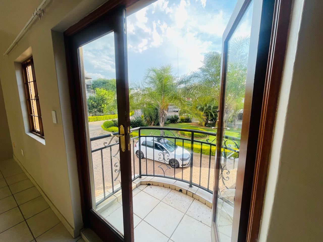 1 Bedroom Apartment / flat to rent in Olympus AH P24113972553