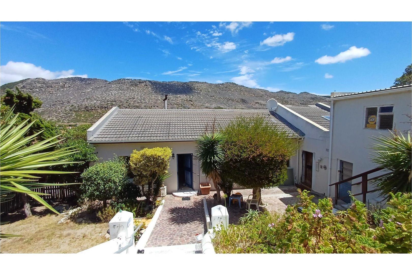 Glencairn Heights Property Property and houses for sale in Glencairn