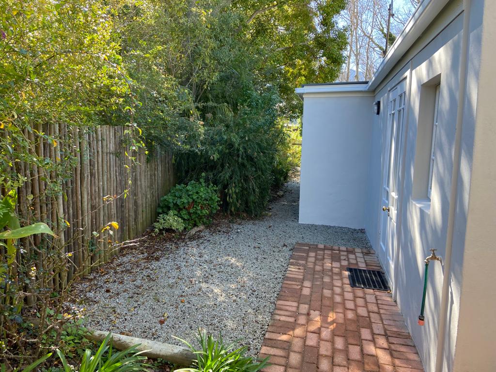 Apartments / flats to rent in Caledon Caledon Property