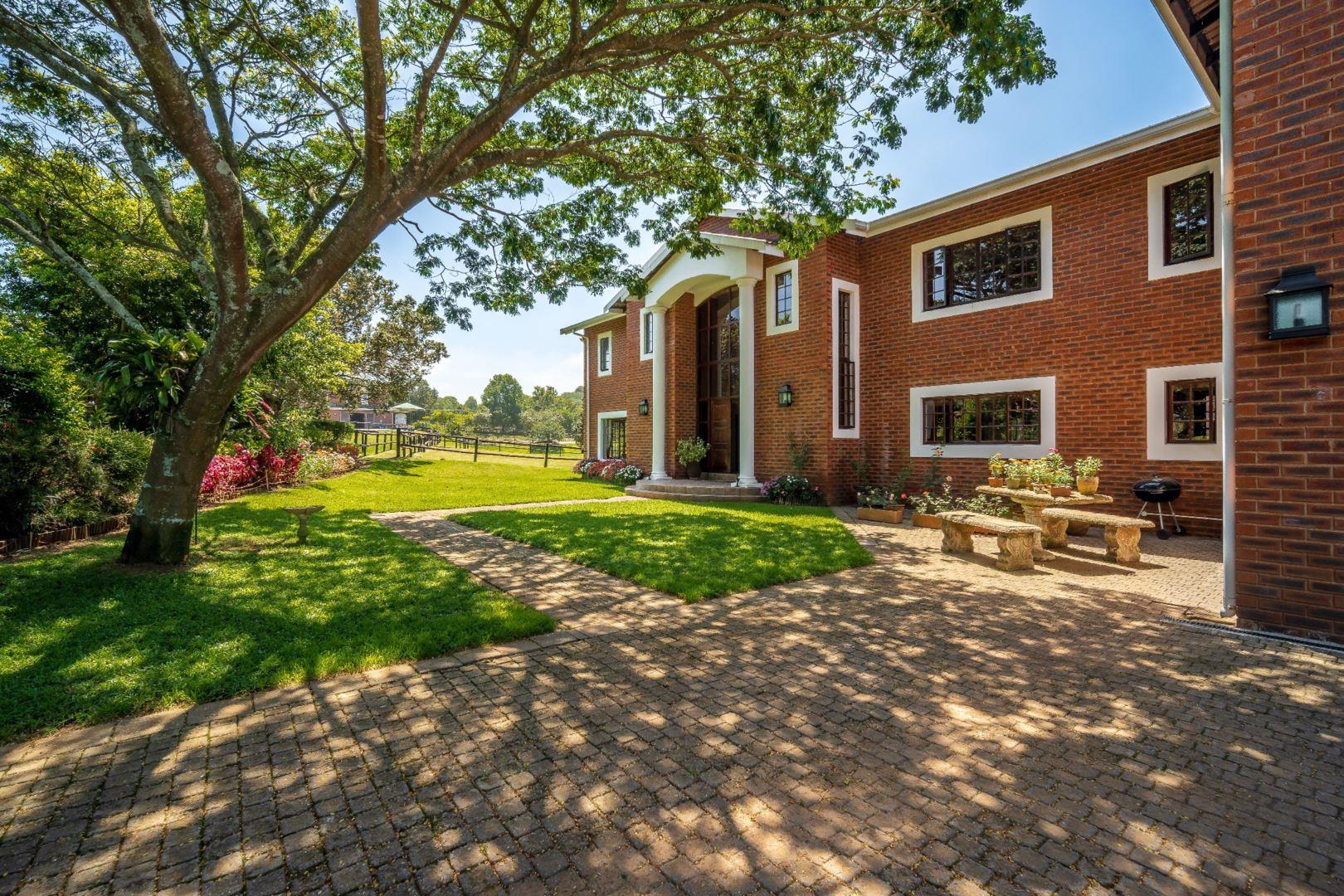 6 Bedroom House for sale in Summerveld 39 Hawkstone Road P24113975735