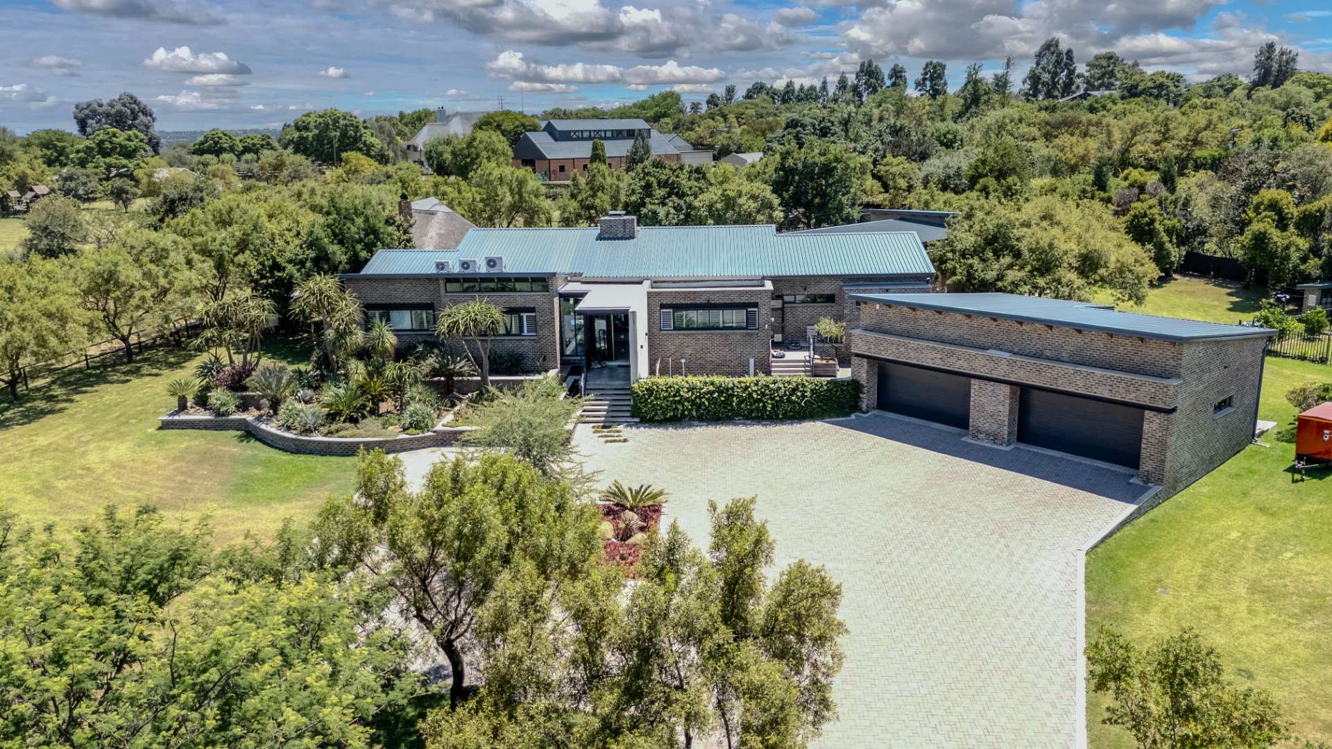 5 Bedroom House for sale in Beaulieu P24113976654