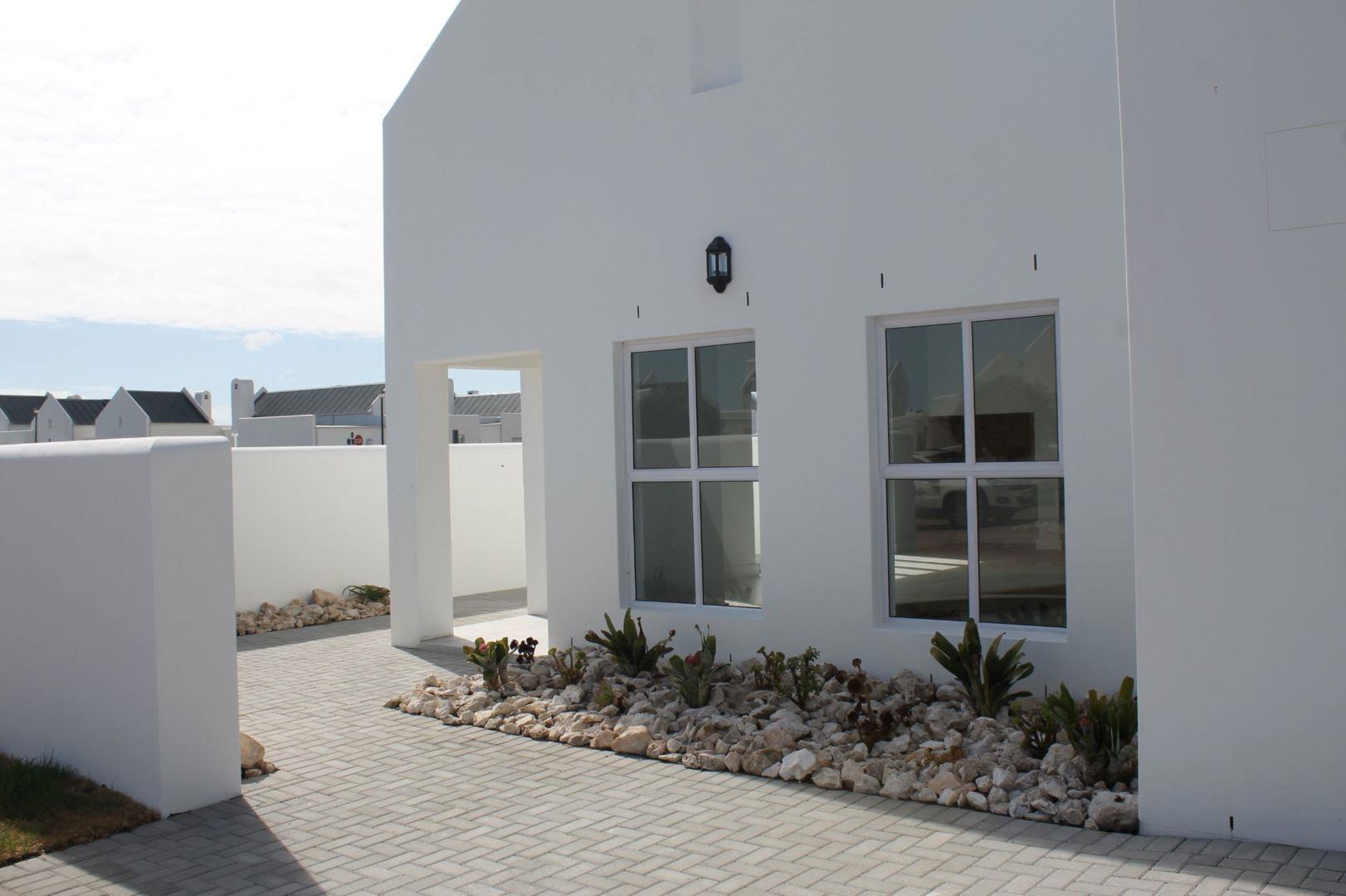3 Bedroom House for sale in Langebaan North 5 Rooirabras P24112836788