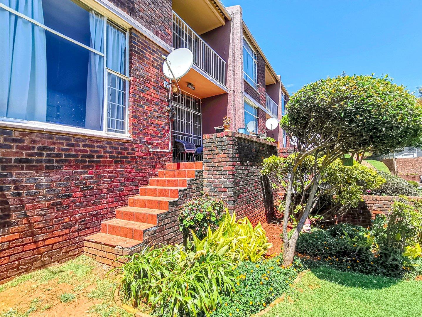 Florida Hills Property Townhouses for sale in Florida Hills