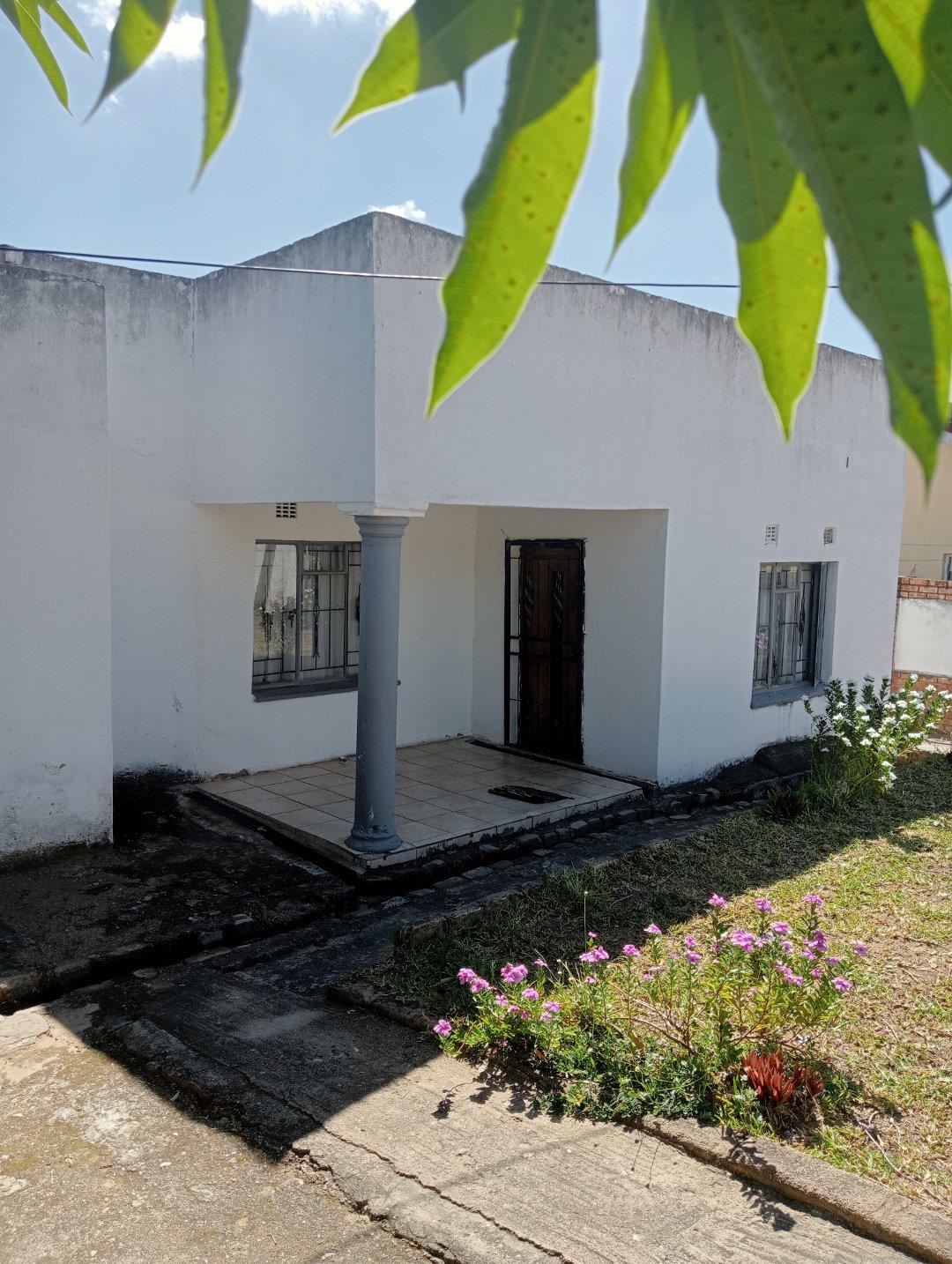 5 Bedroom House for sale in Kanyamazane P24113977056