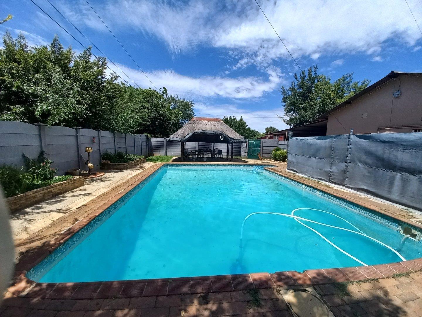 2 Bedroom House for sale in Orkney P24113977070