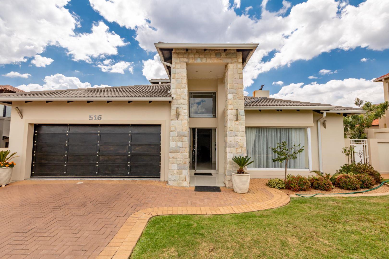 5 Bedroom House for sale in Aspen Hills 24 Marsh Owl Crescent P24