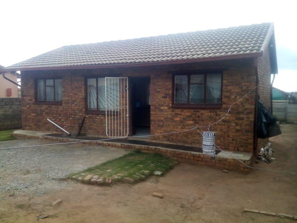 3 Bedroom House for sale in Tsakane Ext 11 P24114171911