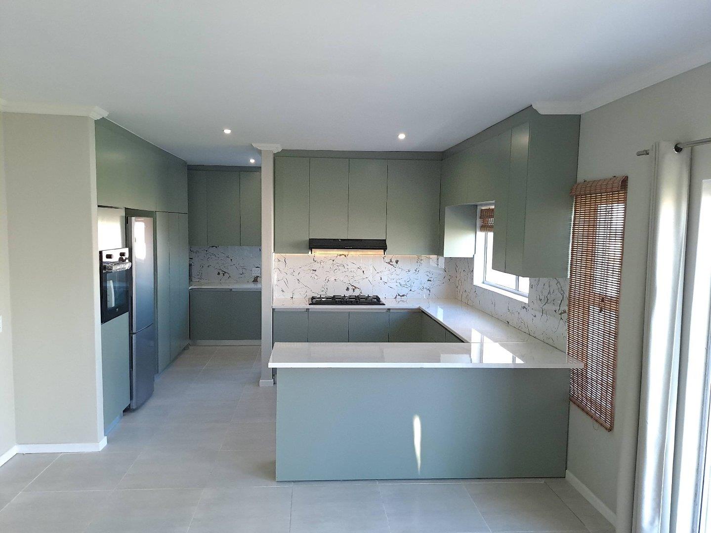 3 Bedroom House for sale in Harbour Lights 8671 Blacktail Crescent P24113980452