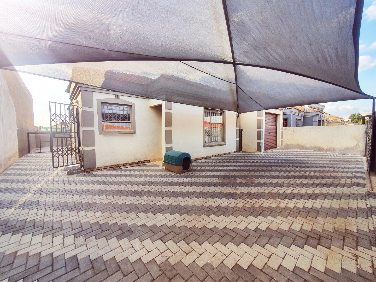 Leondale Property Houses to rent in Leondale