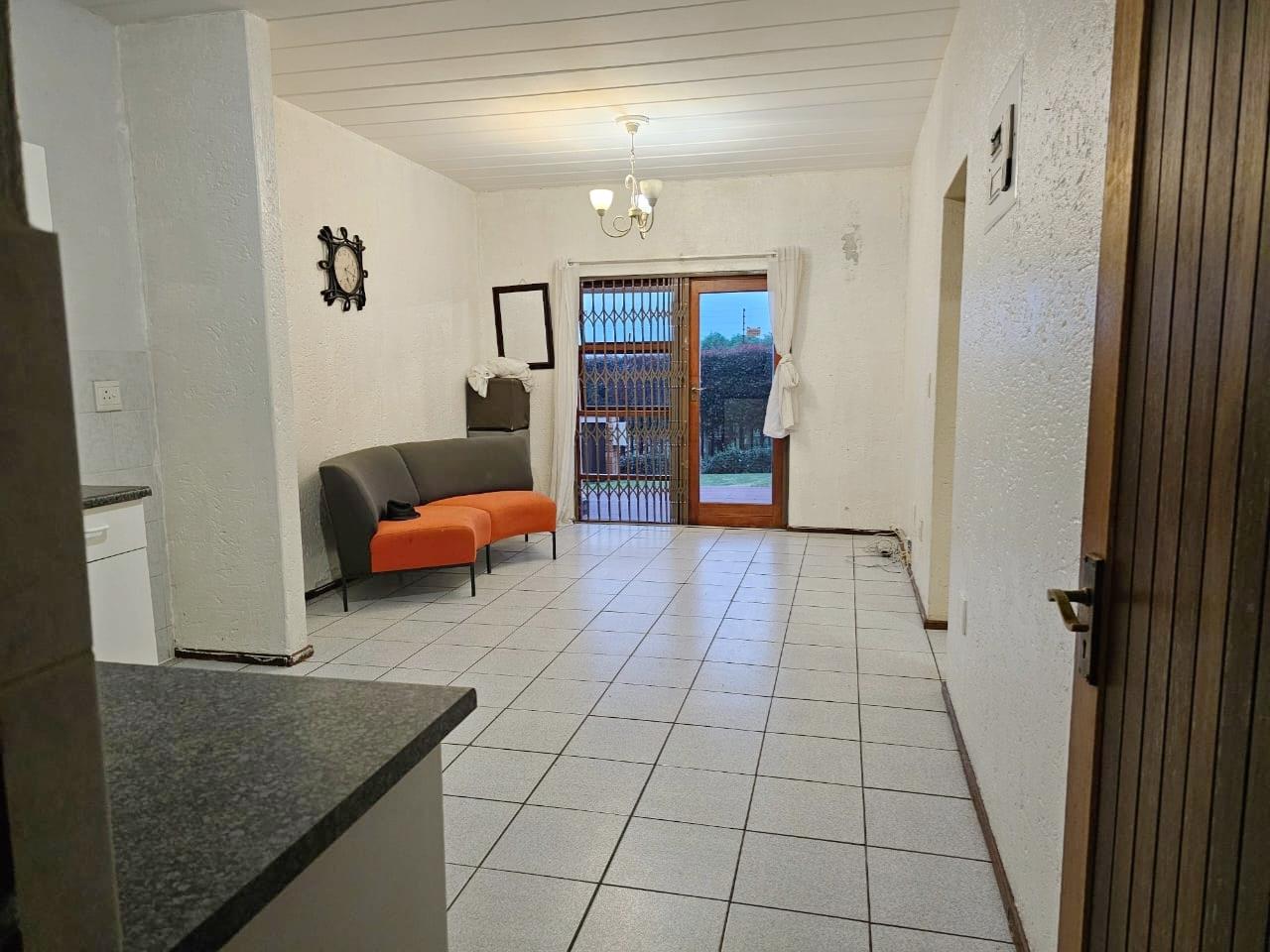 2 Bedroom Apartment / flat for sale in Constantia Kloof 160