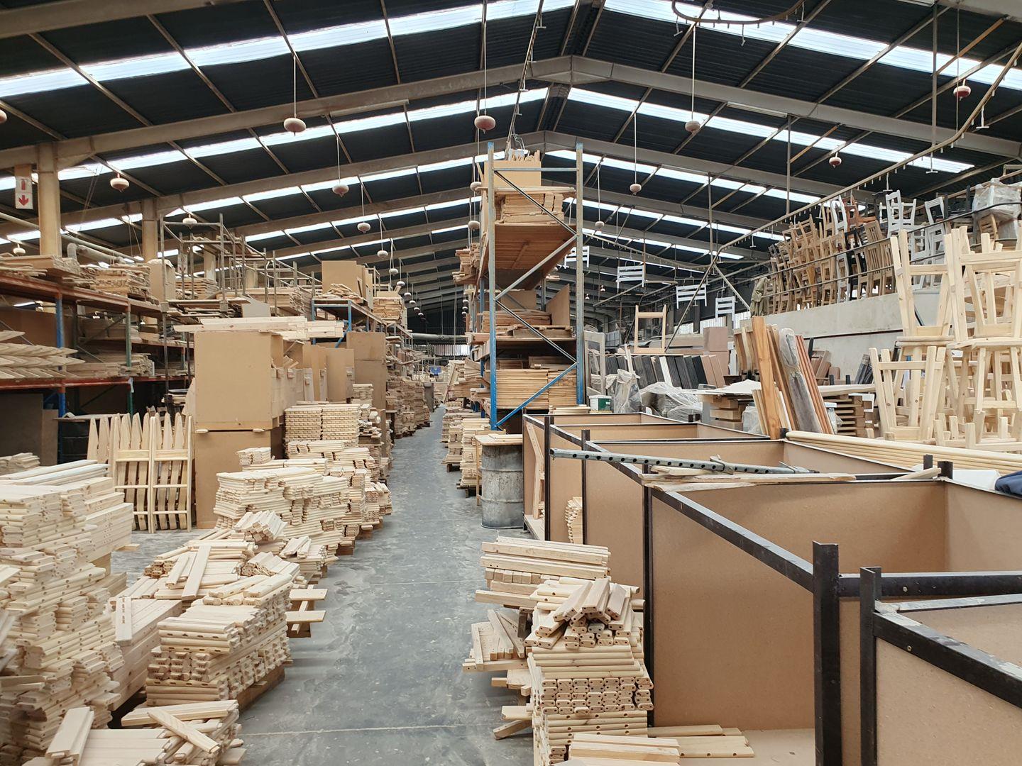 Industrial property for sale in Alberton North 87 Radio Road P24