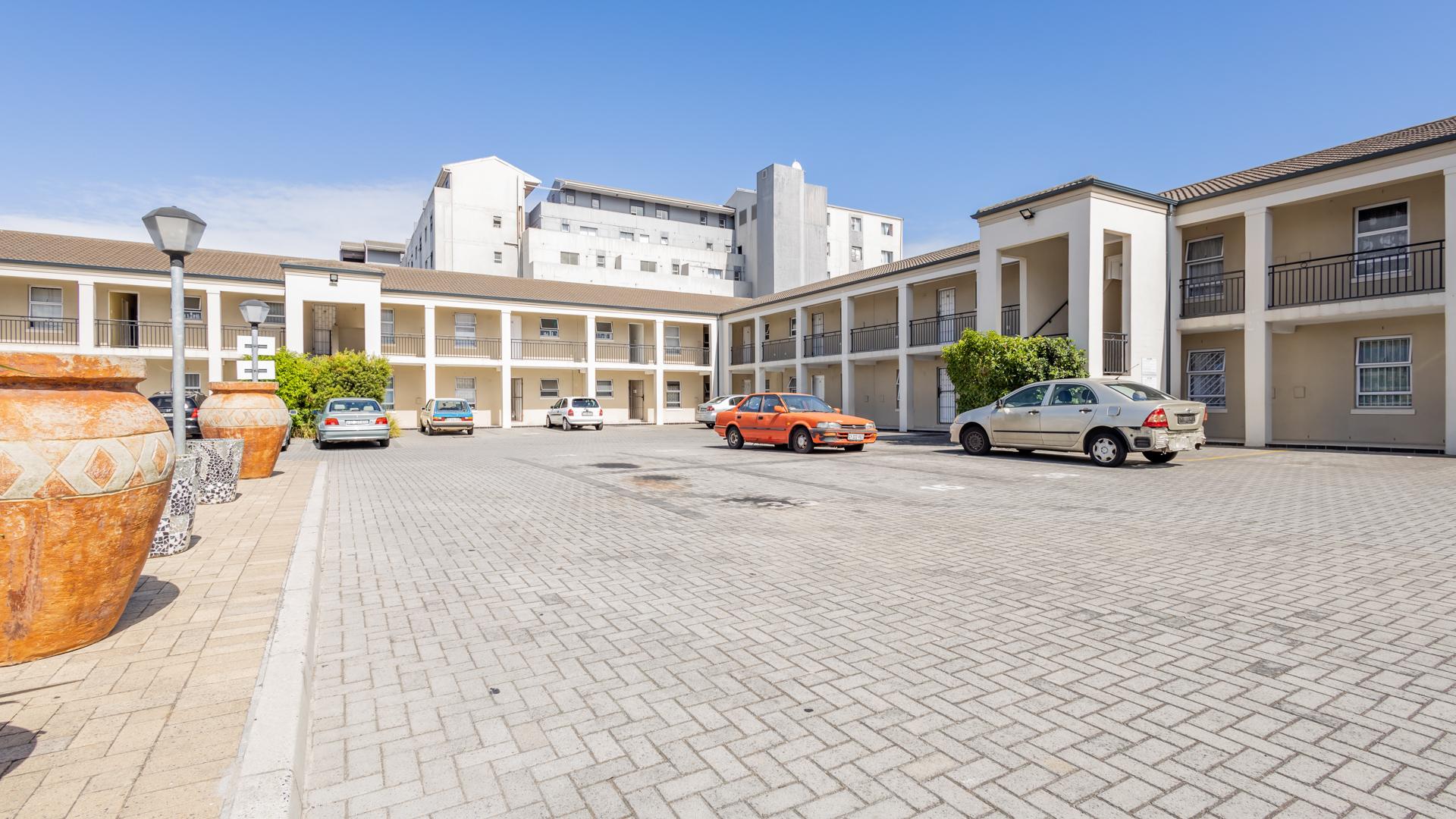 Maitland, Cape Town Property Property and houses for sale in Maitland