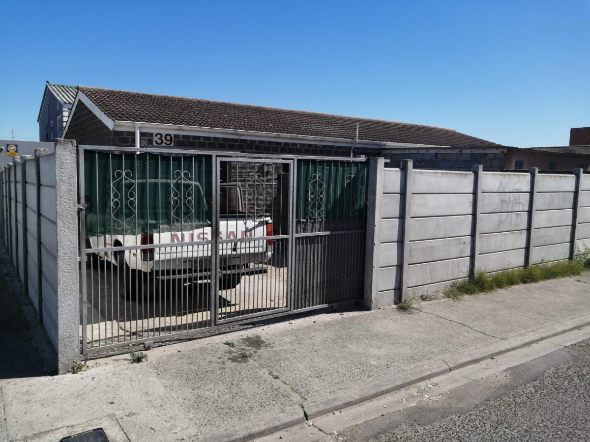 3 Bedroom House on auction in Beacon Valley P24114548376