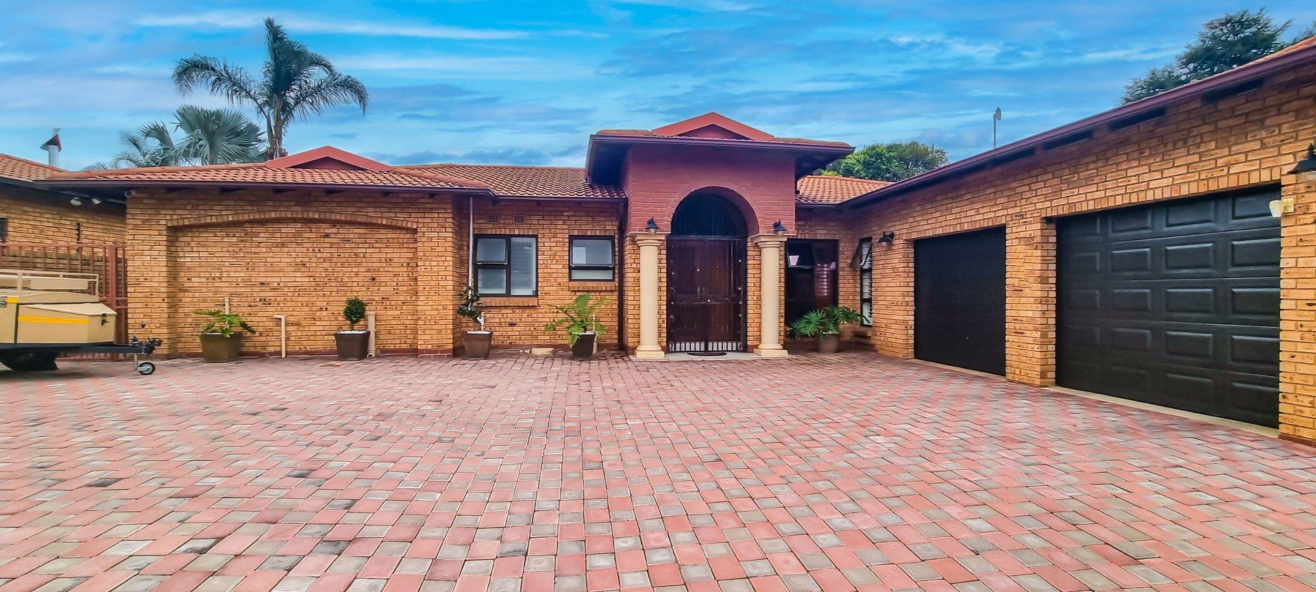 3 Bedroom House for sale in Beyers Park P24113982969