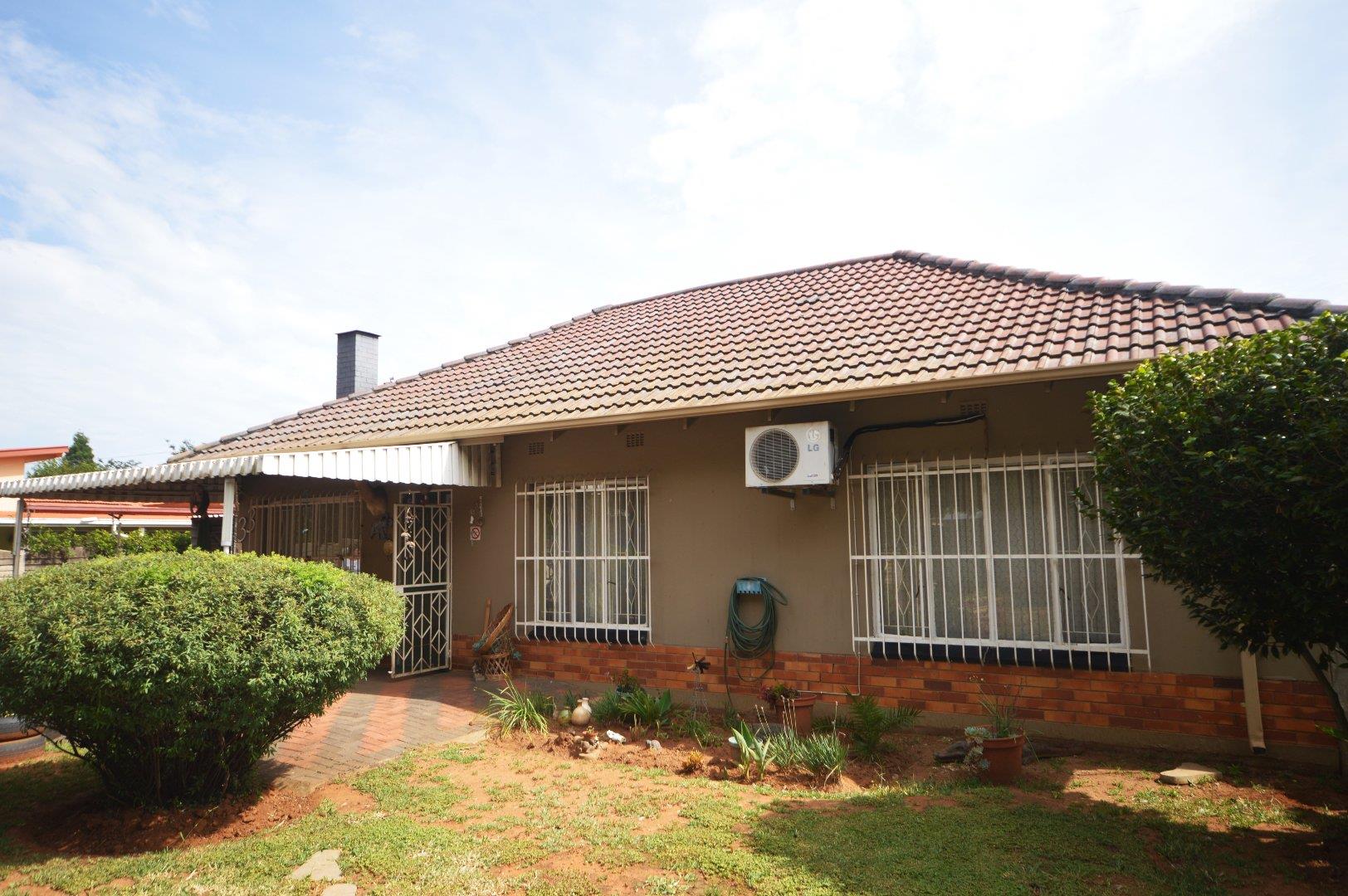 3 Bedroom House for sale in Three Rivers P24113983020