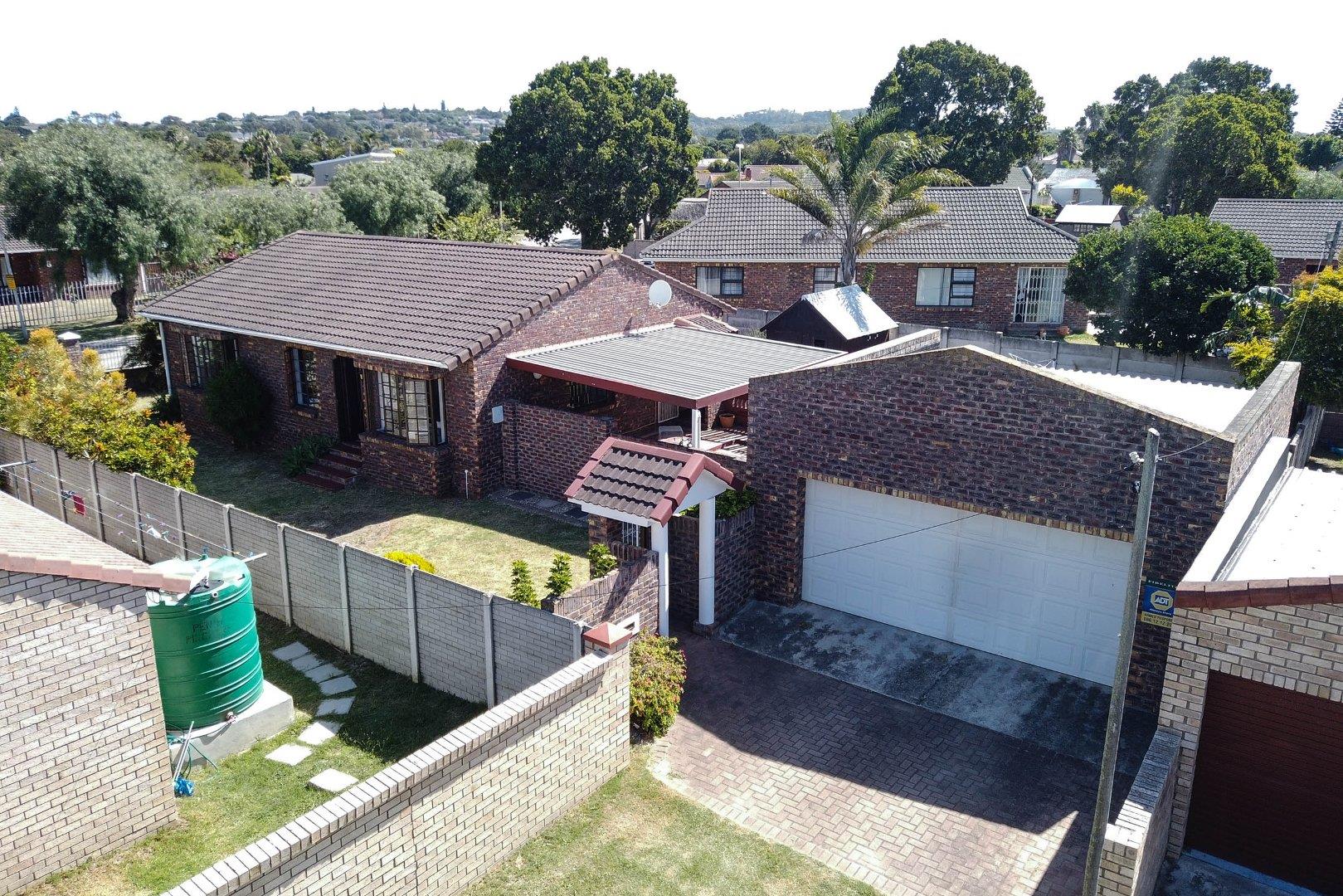 3 Bedroom House for sale in Charlo 7 Gleneagles Close P24113983055