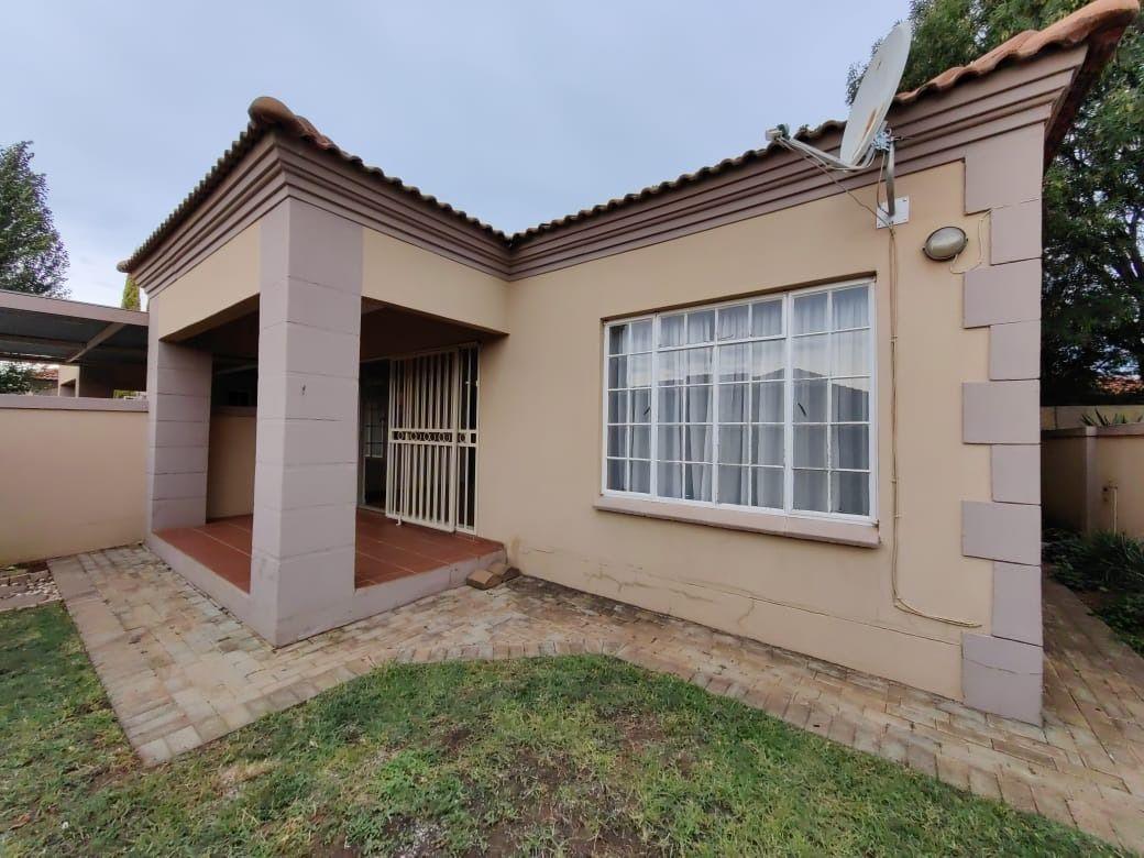 2 Bedroom Townhouse for sale in Baillie Park P24113983380