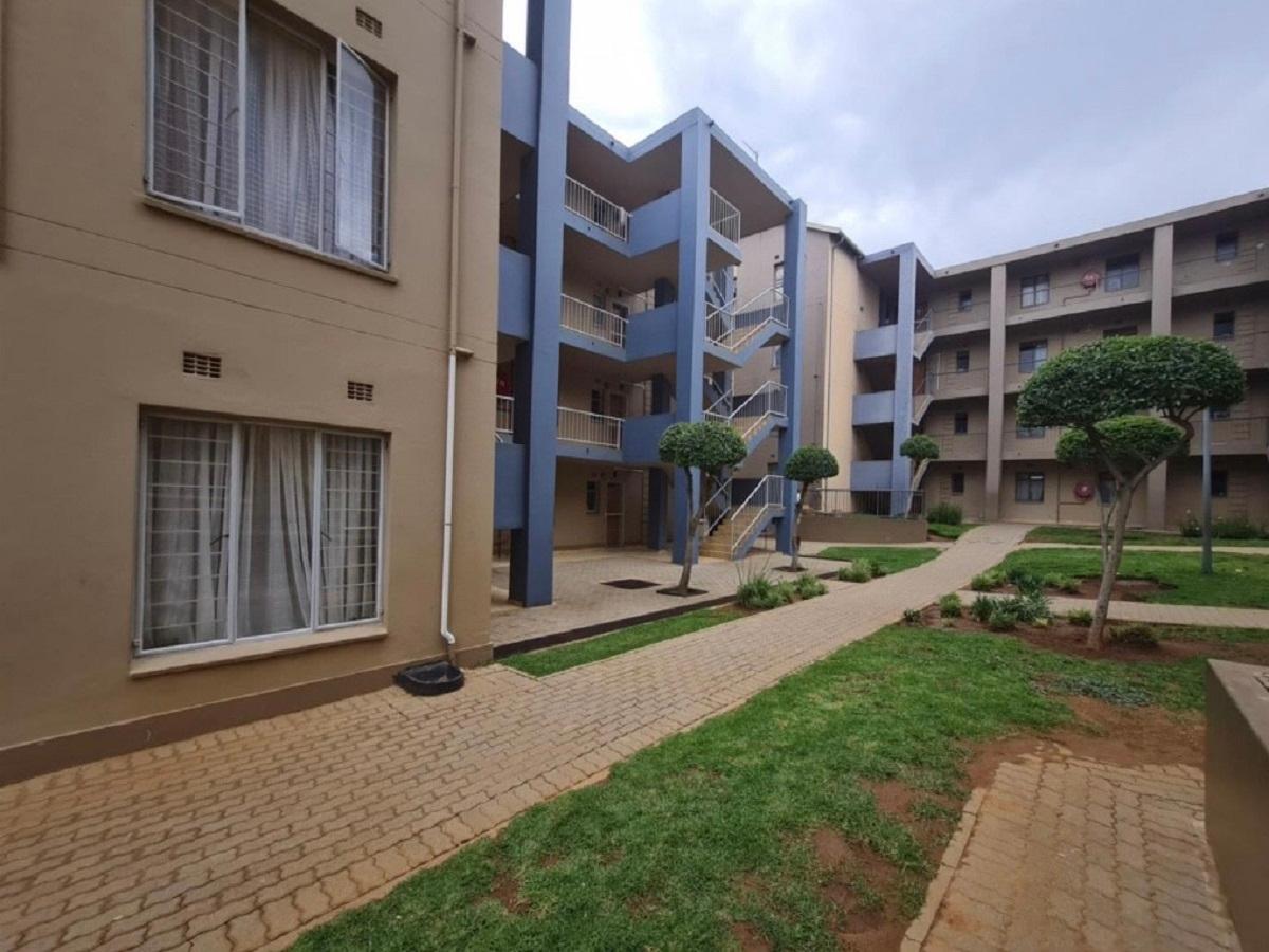 Jabulani, Soweto Property Apartments / flats for sale in Jabulani