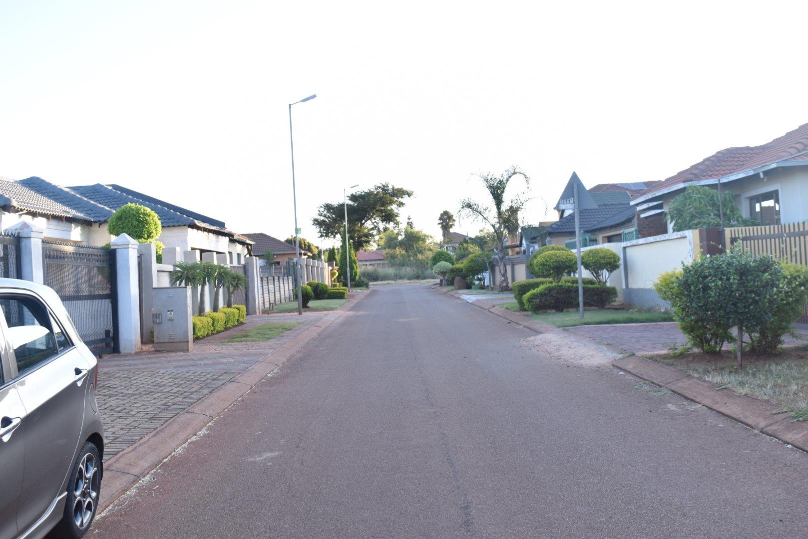 Pretoria North West Property House to rent in Pretoria North West