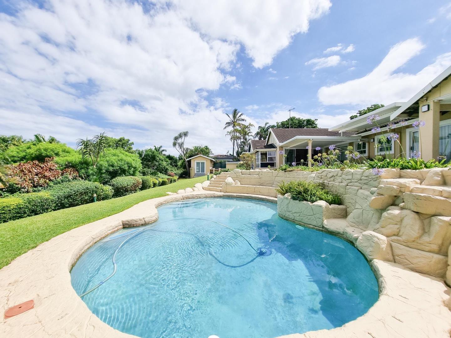 12 Bedroom House for sale in Umhlanga Central P24113985187