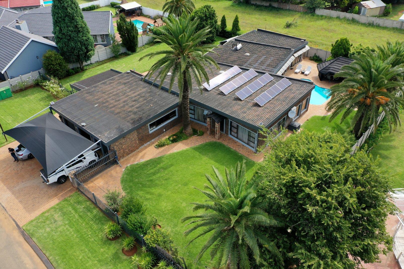 5 Bedroom House for sale in Golf Park P24113986269