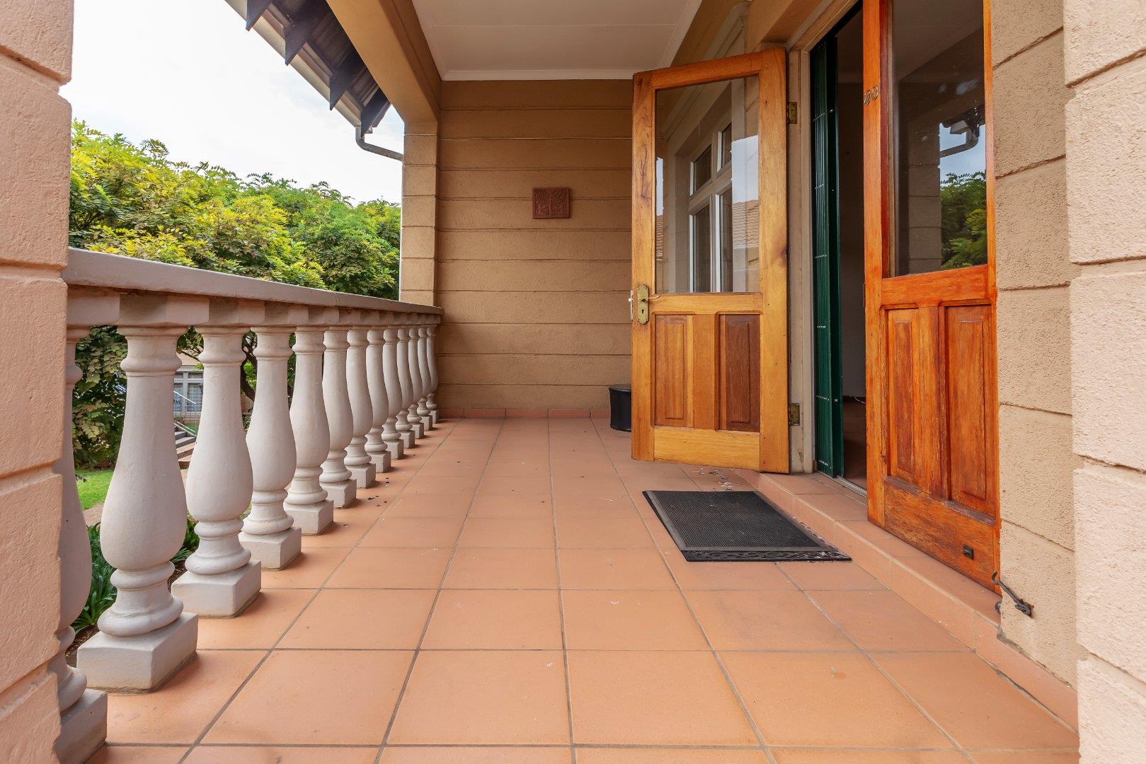 2 Bedroom Apartment / flat for sale in Montgomery Park 1 Westpark