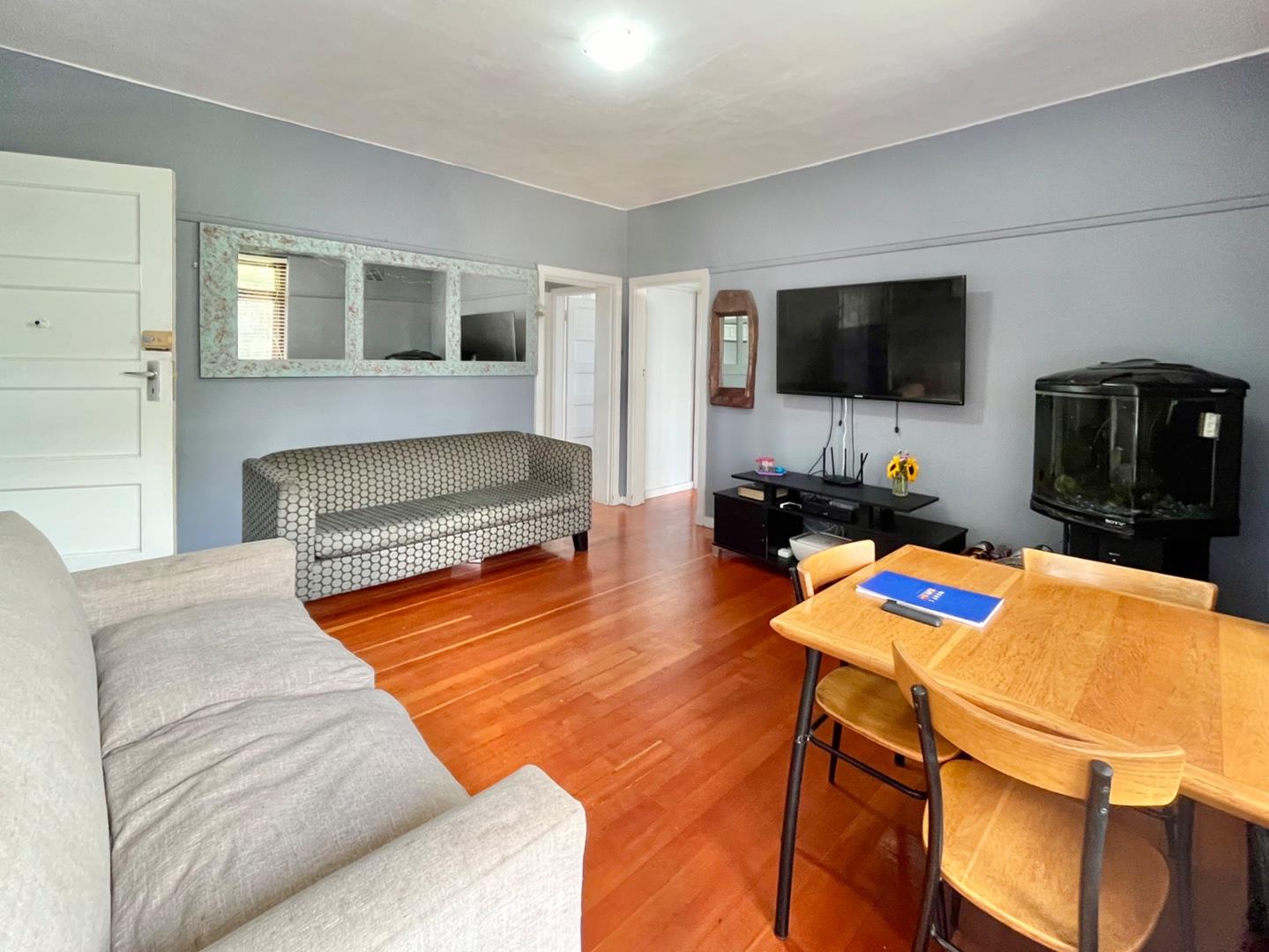 2 Bedroom Apartment / flat for sale in Woodstock P24113986907