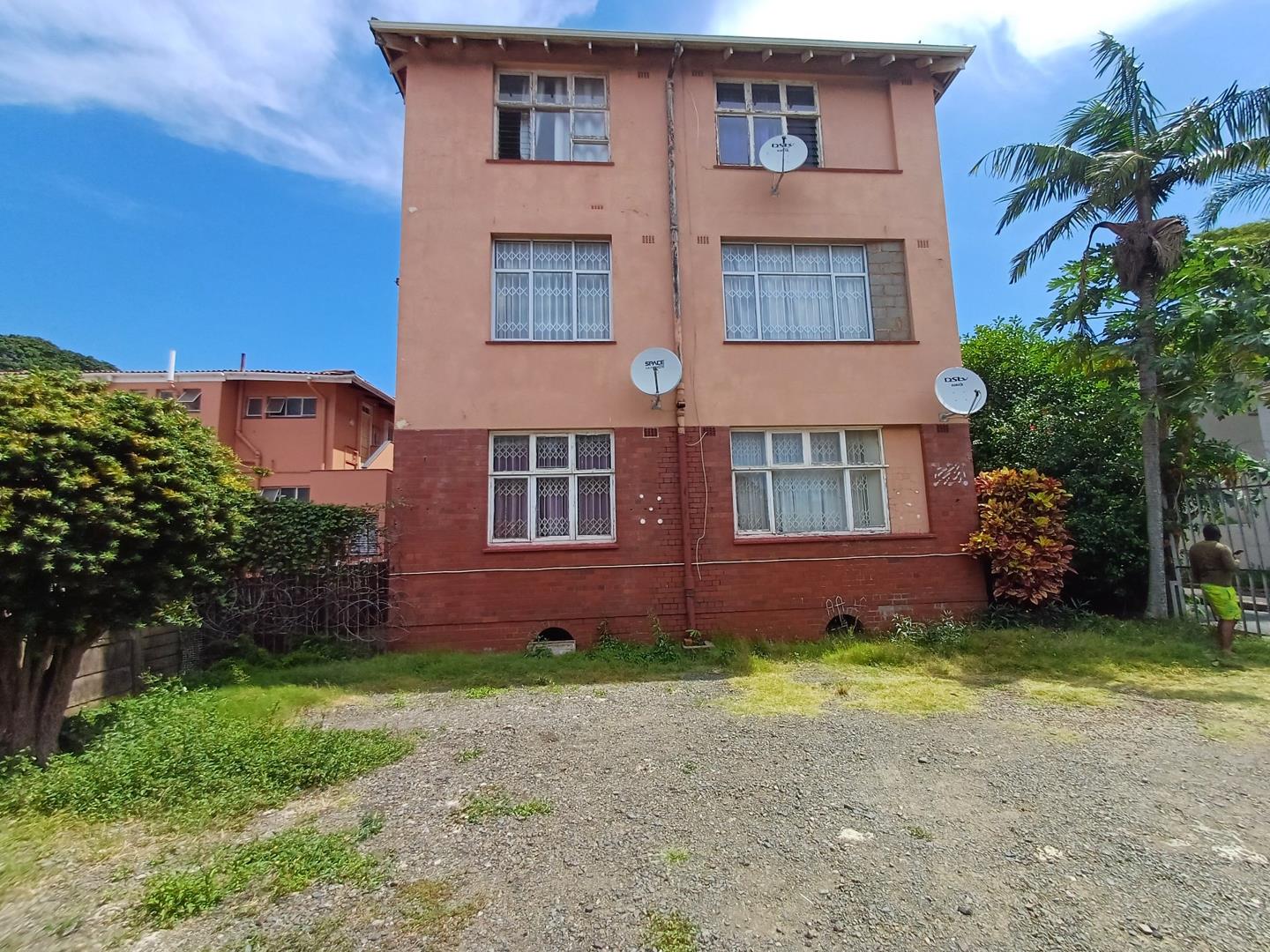 2 Bedroom Apartment / flat for sale in Bulwer 144 Clark Road P24