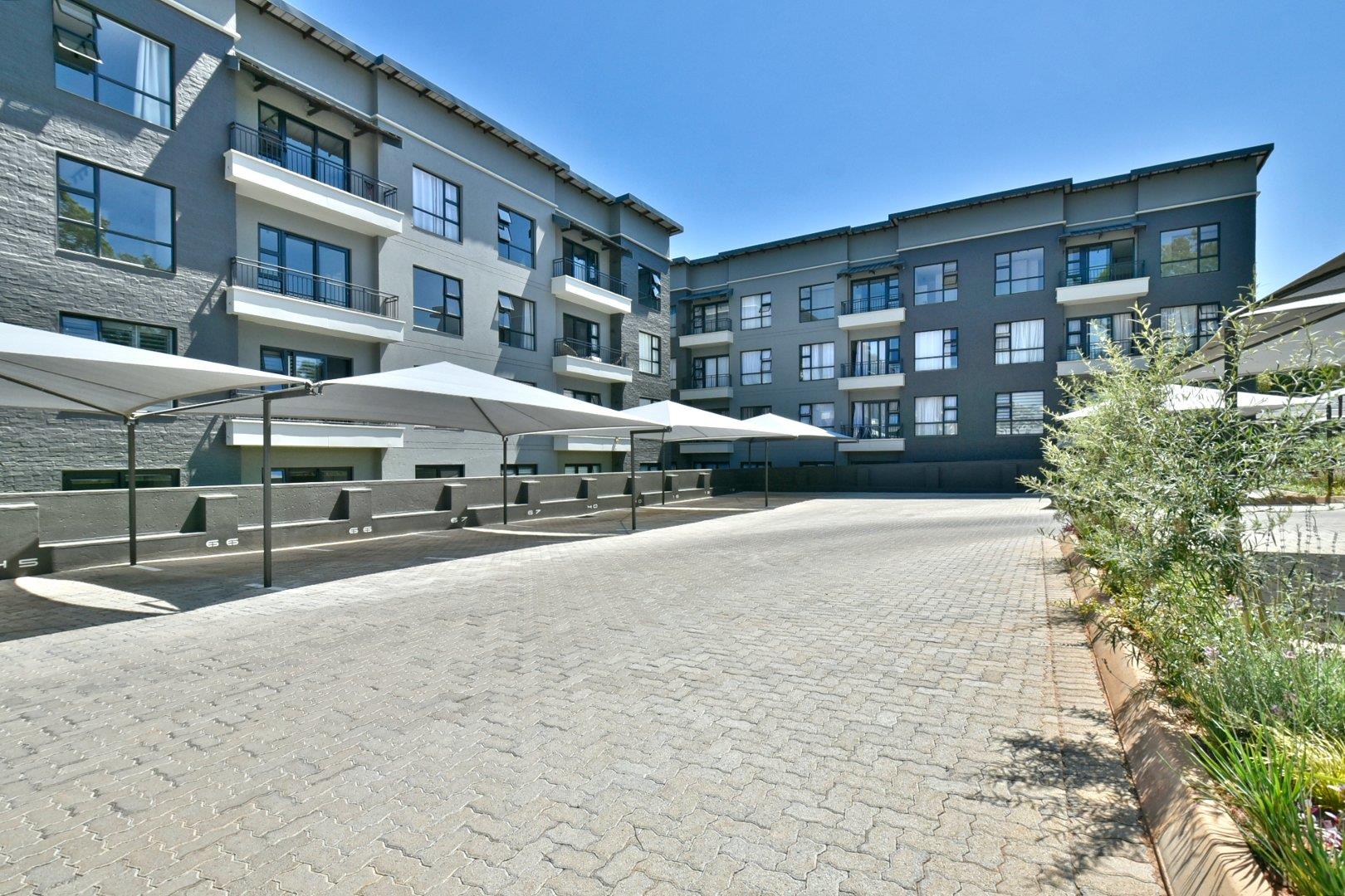 Waverley, Johannesburg Property Apartments / flats for sale in
