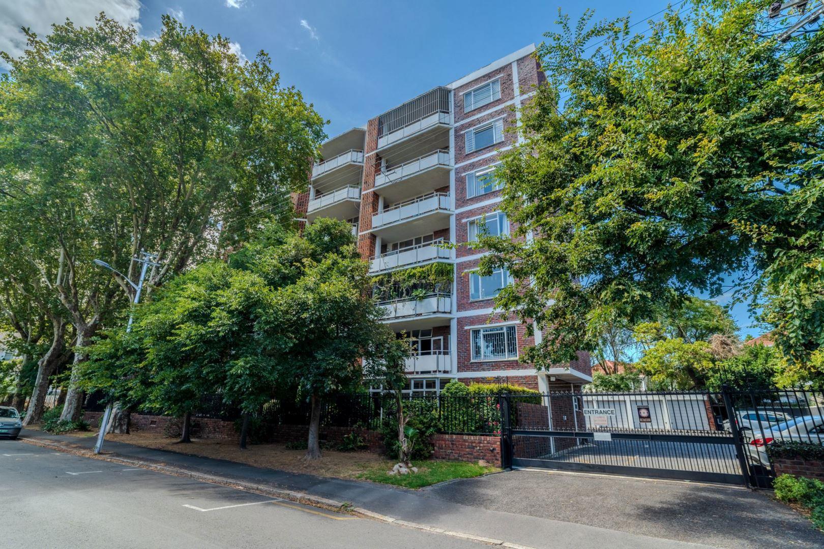 Rondebosch Property Apartments / flats for sale in Rondebosch